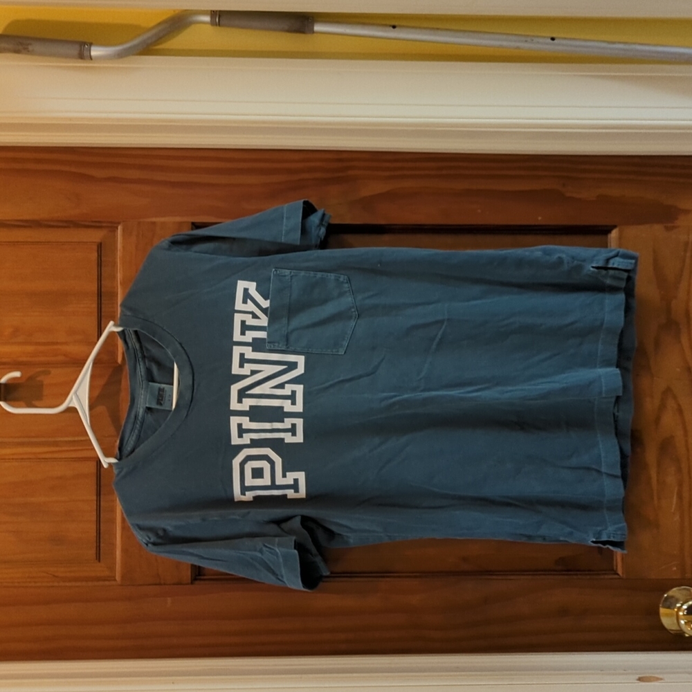Pink pocket t-shirt green turquoise